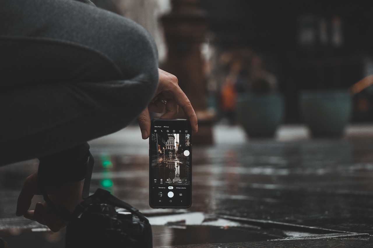 Дисплей смартфона с 5G